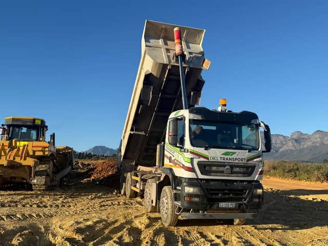 DKL Sinotruk Howo tipper truck